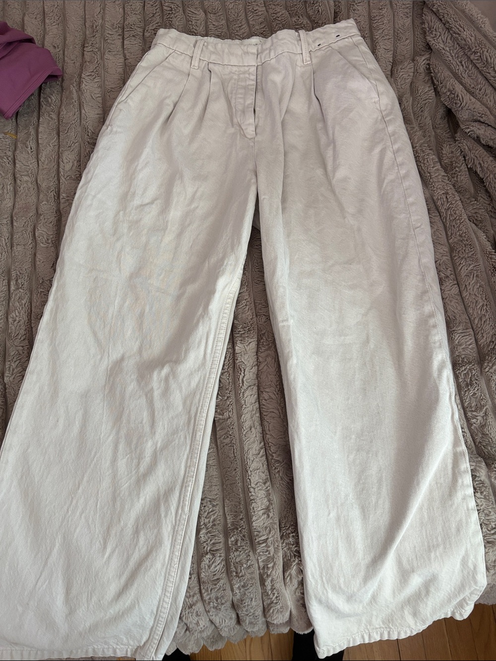 Beige jeans